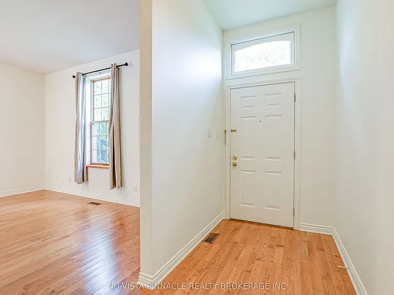 343 Princess Ave — Photo 5