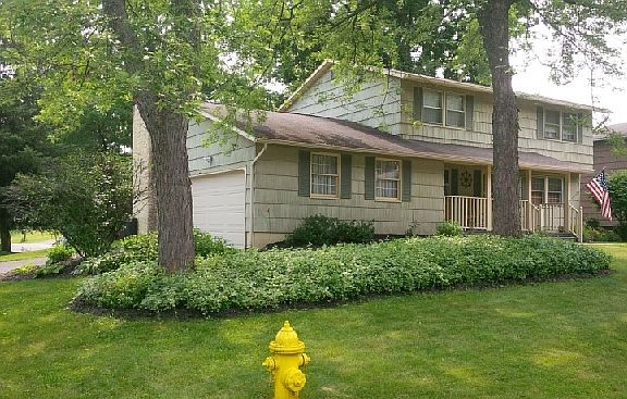 2nd image of 4950 Peppermill Ln