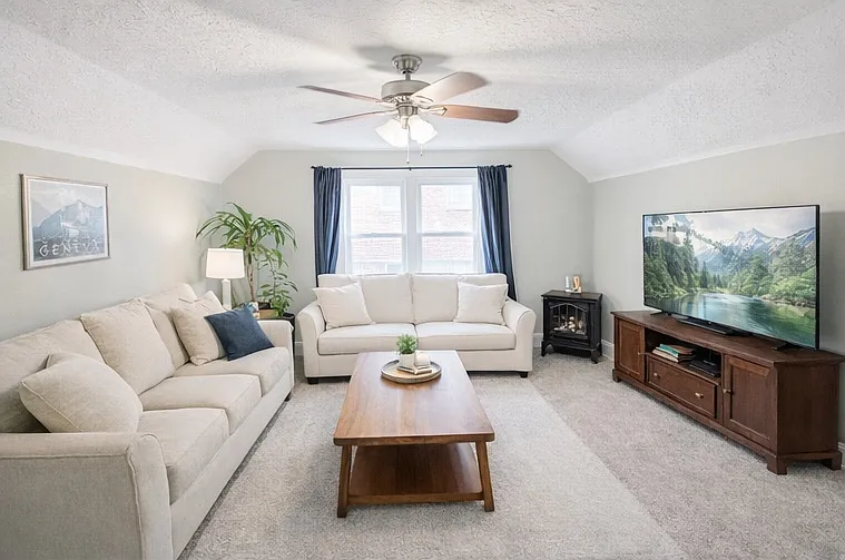 2 bed, 1150 sqft, $1,275 — Photo 2