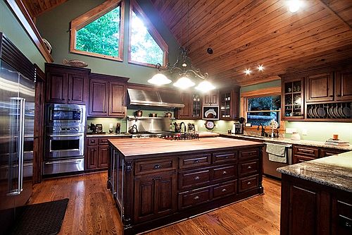 Gourmet Kitchen