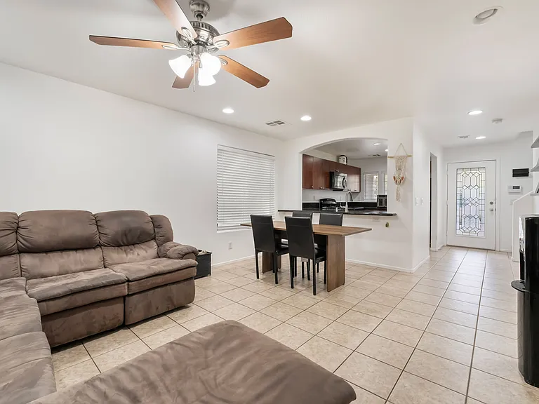 9132 Gabardine Ave — Photo 17