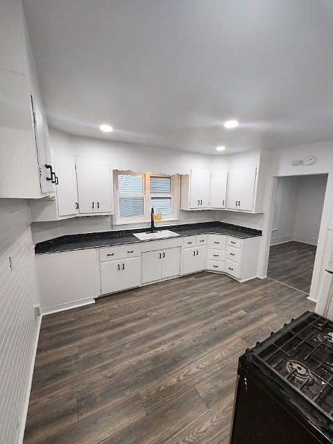 1st image of 129 Maple Ave #1LOWER