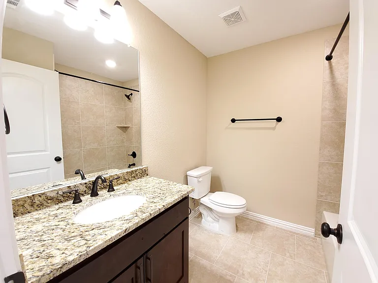 112 Canales Cir — Photo 17