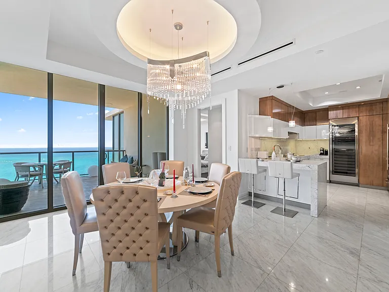 9703 Collins Ave #Penthouse 00 — Photo 2