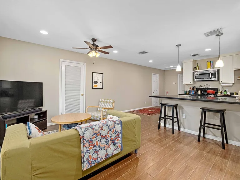 3822 Ridgelea Dr #B — Photo 1