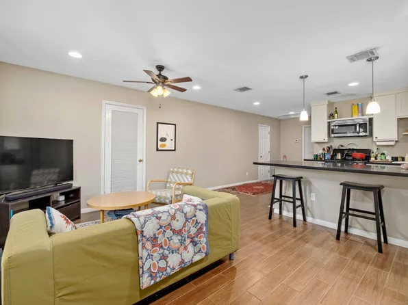 3822 Ridgelea Dr #B, Austin, TX 78731