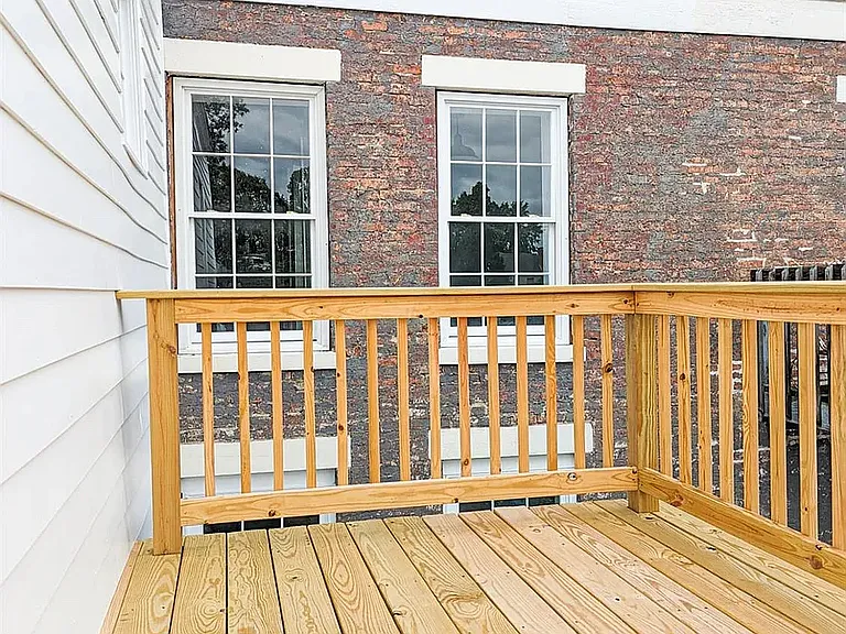 30 Union St #2 — Photo 4