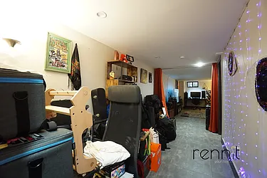 Rented by Rennit Inc.