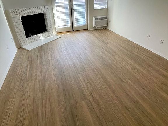 4th image of 1410 Wellesley Ave APT 108