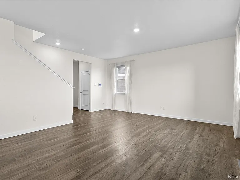140 Race St — Photo 6