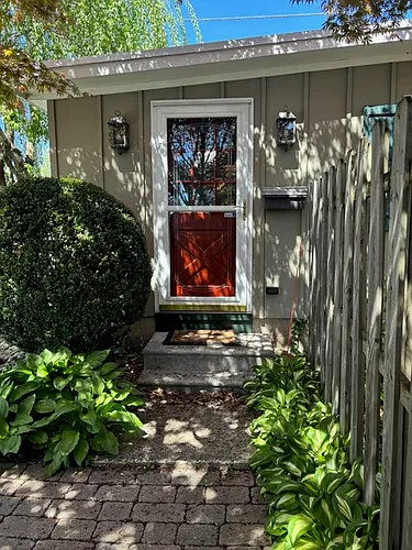 135 W Oakland Ave #D Photo 1