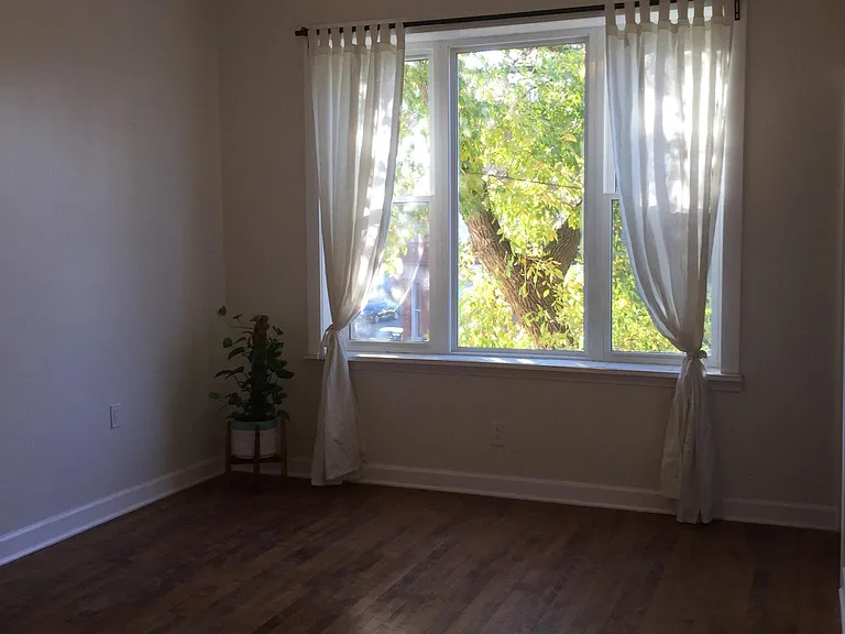 3157 S Emerald Ave #2F — Photo 3