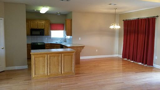 2nd image of 38248 Graystone Ave