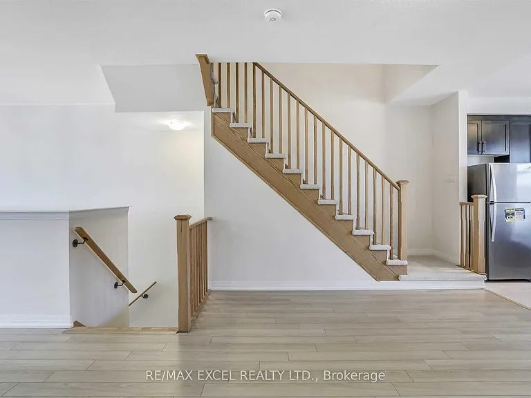 40 Sissons Way — Photo 11