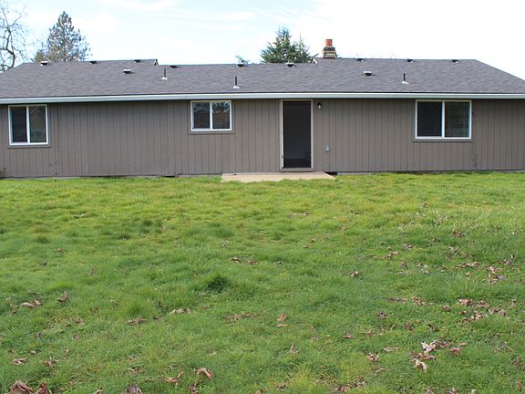 2nd image of 1826 NE 24th Ave