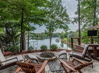 10023 Bora Bora Dr, Tega Cay, SC 29708