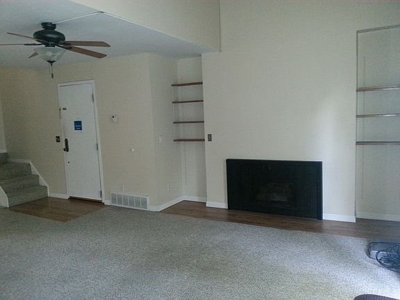 3rd image of 426 E Creekside Cir APT F
