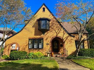 2605 N 9th St, Terre Haute, IN 47804