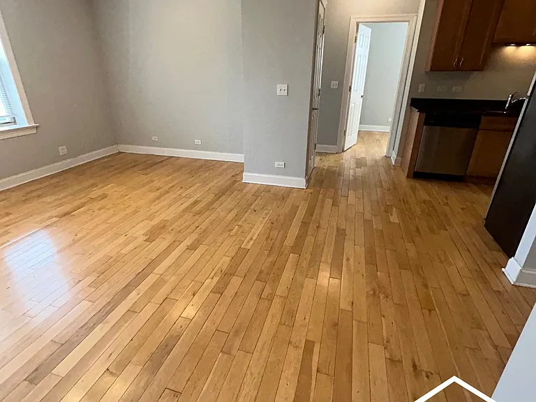 4542 W George St #2 — Photo 4