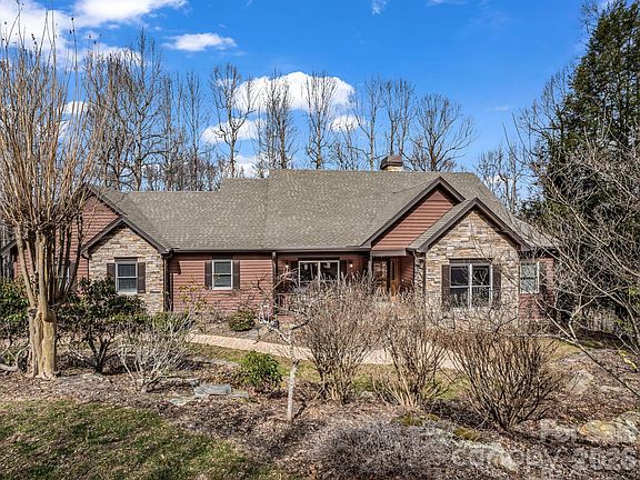 3rd image of 140 Mount Hebron Rd