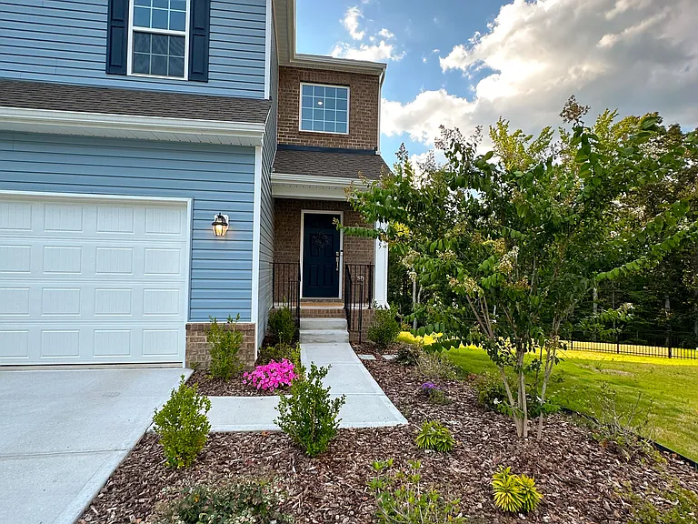 Stark Way — Photo 2