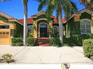 146 S Washington Dr, Sarasota, FL 34236