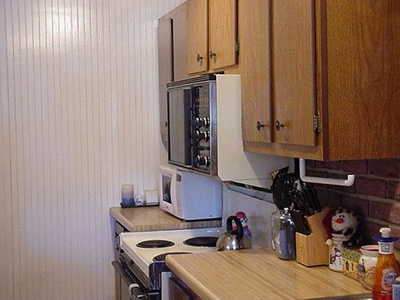 4th image of 1001 Lincoln St