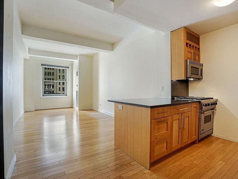 1st image of 88 Greenwich St APT 1006