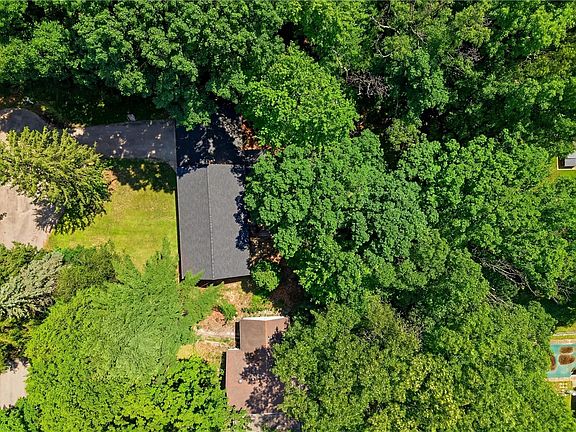5th image of 208 Lynwood Dr