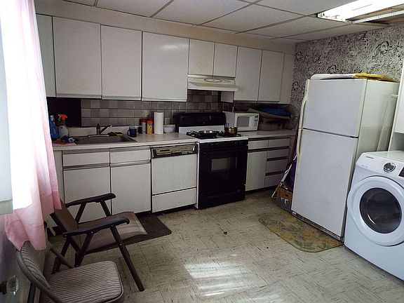 5th image of 3008 Johnson Ave