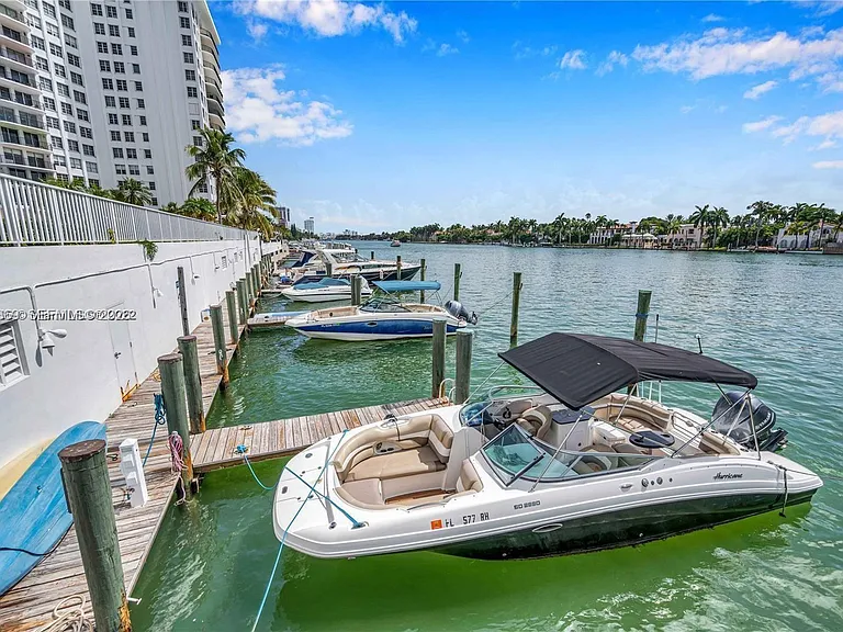 5700 Collins Ave #15D — Photo 23