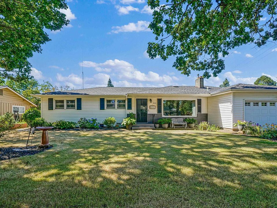1st image of 408 Idylwood Dr SE