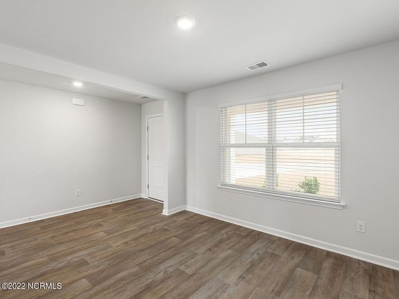 5th image of 1182 King Eider Way Lot 120
