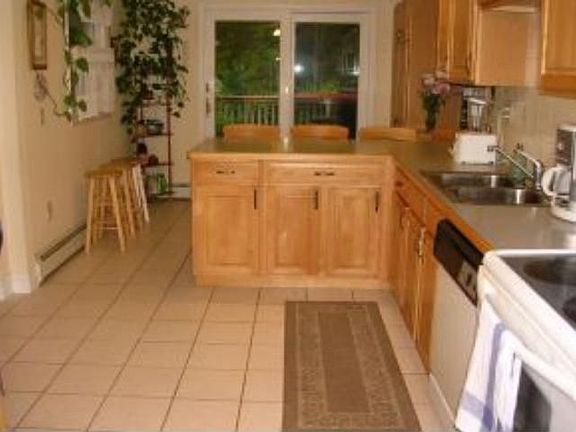 2nd image of 43 Crestwood Cir