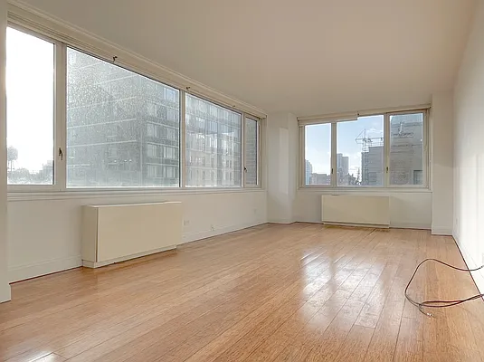 Rented by Lin Pan Realty Group LLC | media 14