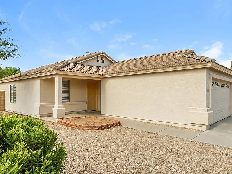 11335 W Crestbrook Dr — Photo 3