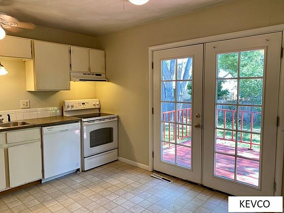 5th image of 2519 W Laurel St