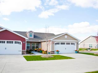 8822 Aristotle Dr, Fort Wayne, IN 46825