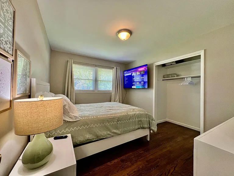 2501 Elmo Pl — Photo 9