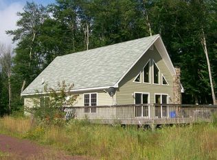 22 Paradise Ln, Damascus, PA 18415