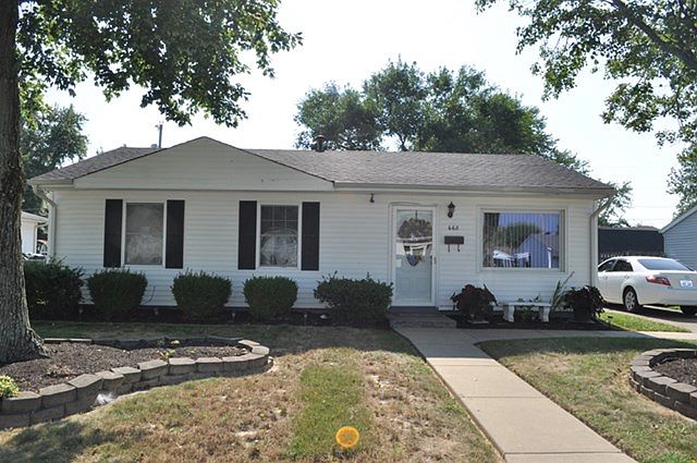 1st image of 668 Greenbriar St