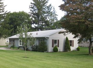 25 Willow Rd, Smithfield, RI 02828