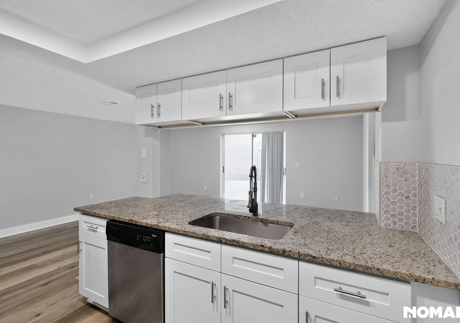 Charming 4BR House in New Port Richey — Photo 4