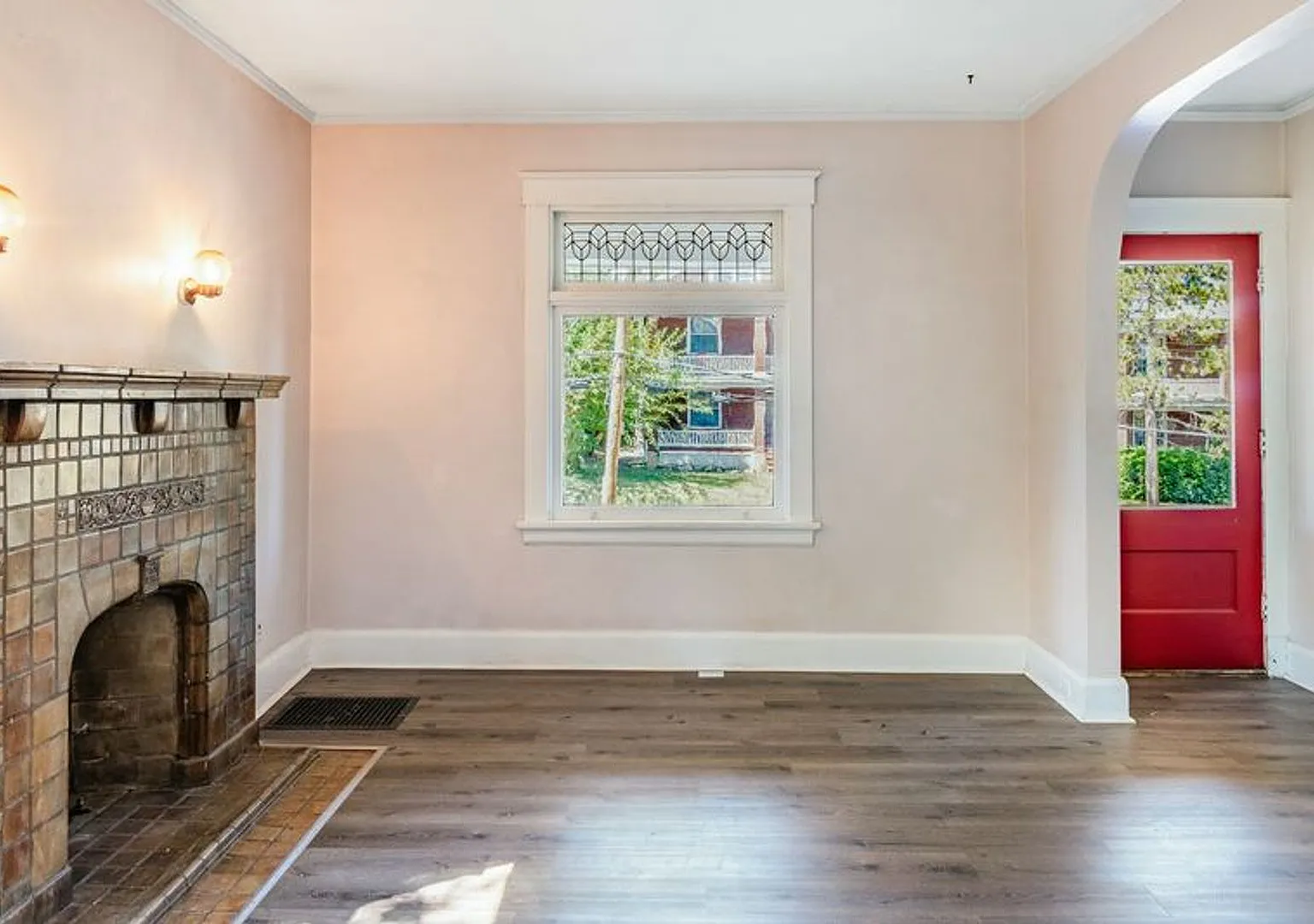 4212 Greenlee — Photo 2