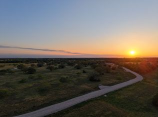 784 Main St, Waelder, TX 78959