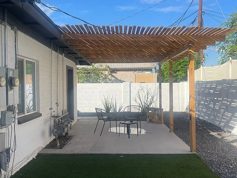 3808 E Polk St — Photo 12