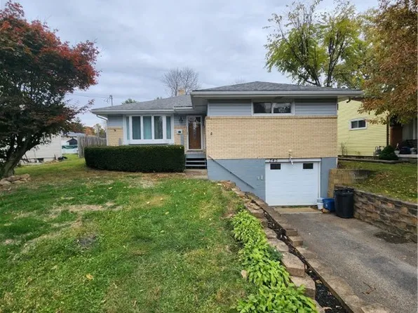 545 Arizona Dr, Lower Burrell, PA 15068