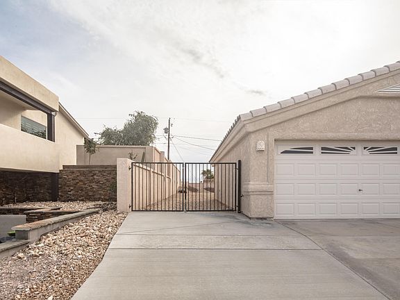 3rd image of 3470 Saratoga Pl