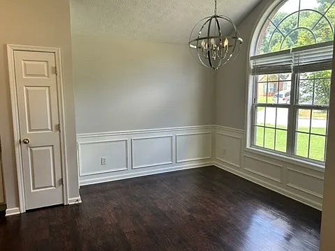 1010 Grace Dr — Photo 6