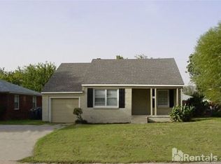 1315 Sheffield Rd, The Village, OK 73120